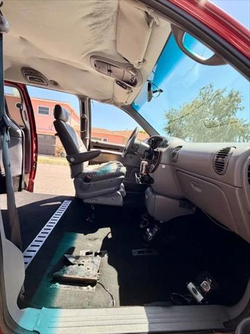 1997 Chrysler Town & Country LXi