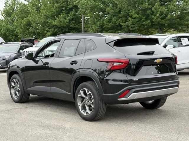 2024 Chevrolet Trax FWD LT
