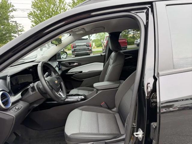 2024 Chevrolet Trax FWD LT