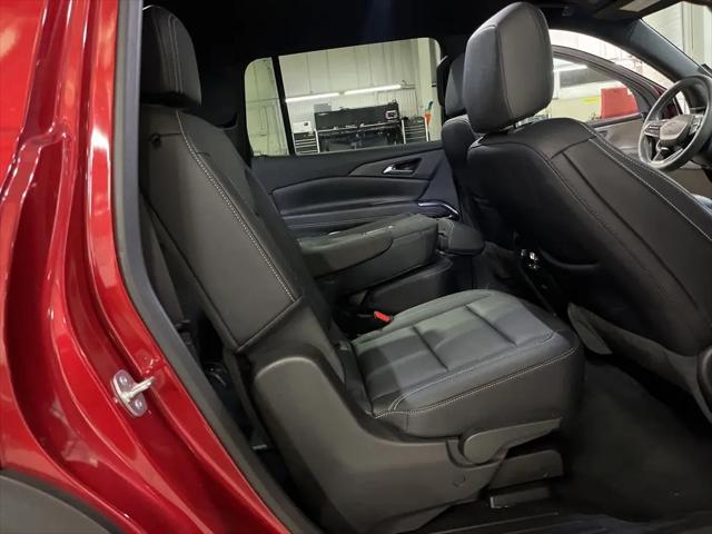2025 Chevrolet Traverse FWD LT