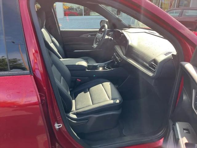 2025 Chevrolet Traverse FWD LT