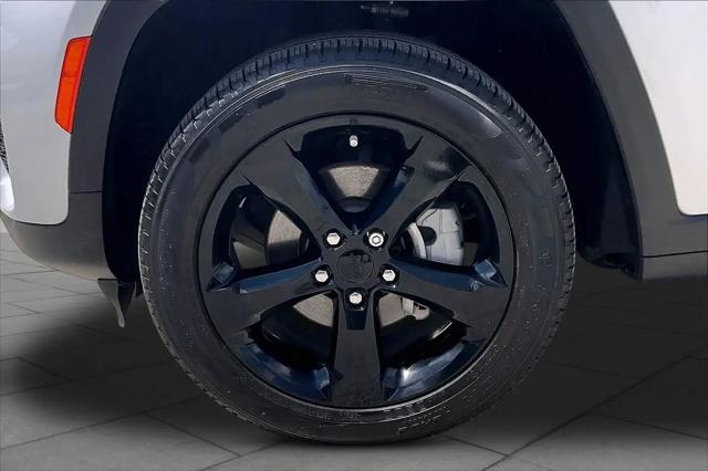 2025 Jeep Grand Cherokee Limited 4x2