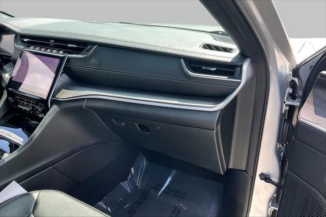 2025 Jeep Grand Cherokee Limited 4x2