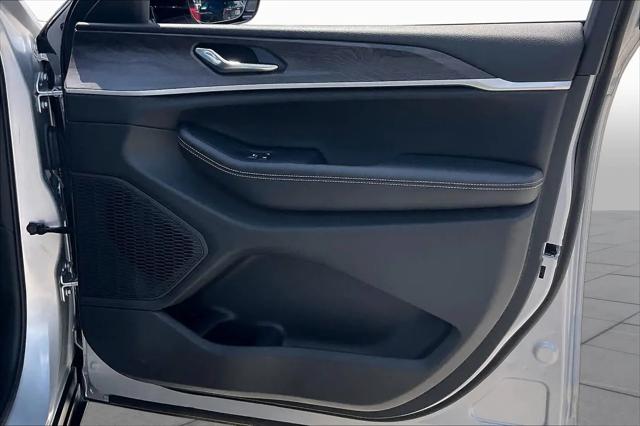 2025 Jeep Grand Cherokee Limited 4x2