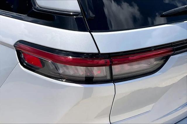 2025 Jeep Grand Cherokee Limited 4x2