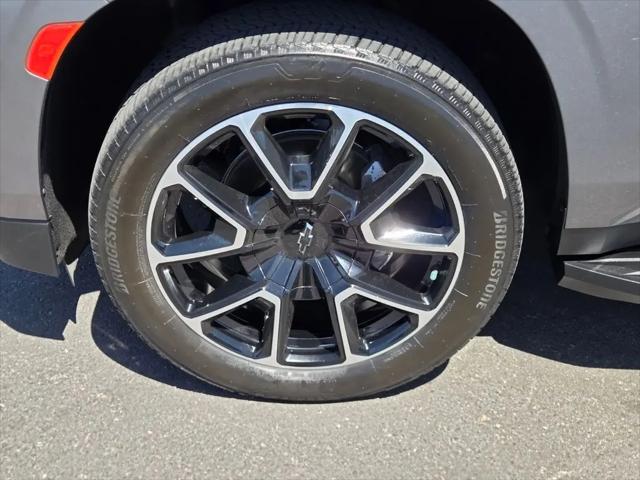 2021 Chevrolet Suburban 4WD RST
