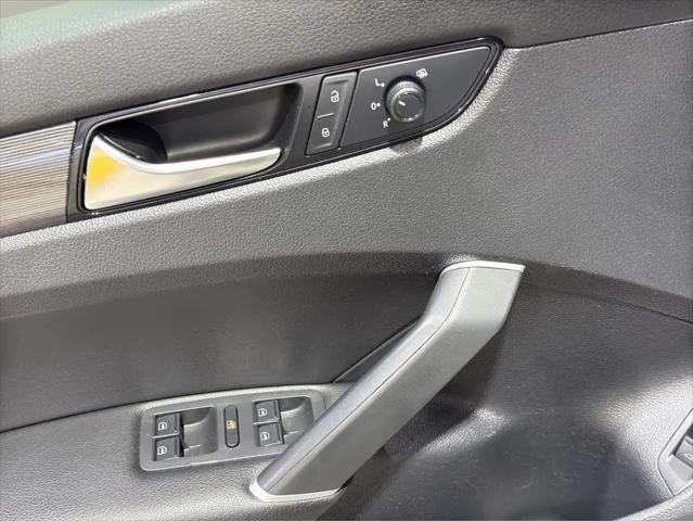 2021 Volkswagen Passat 2.0T R-Line