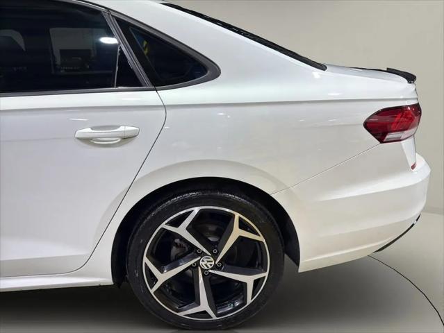 2021 Volkswagen Passat 2.0T R-Line
