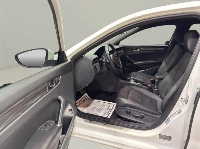 2021 Volkswagen Passat 2.0T R-Line