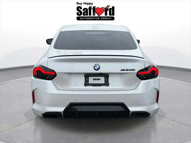 2025 BMW M240 i