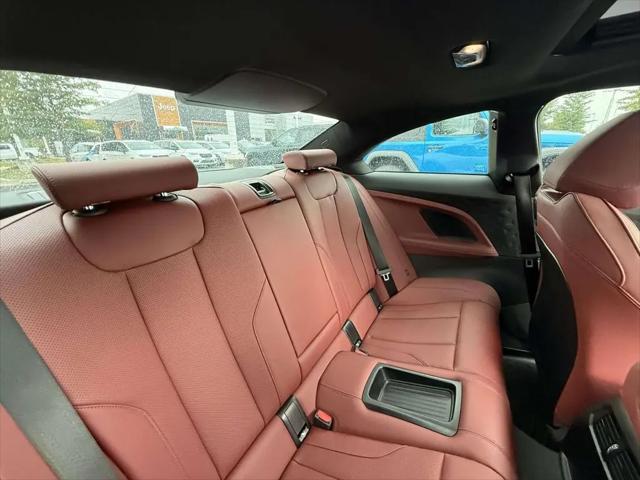 2025 BMW M240 i