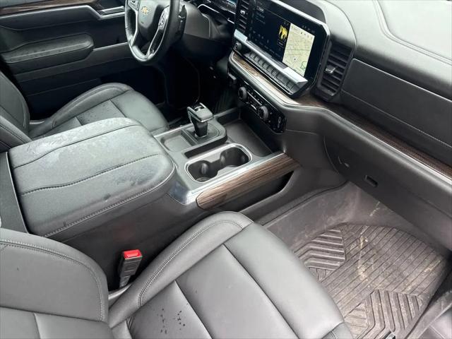 2025 Chevrolet Silverado 1500 4WD Crew Cab Standard Bed LT
