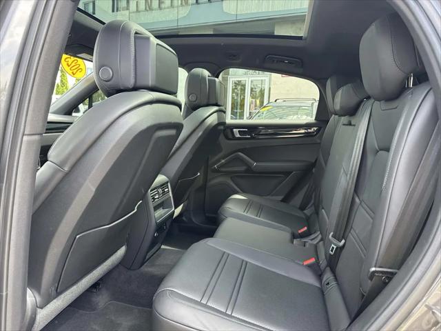 2023 Porsche Cayenne E-Hybrid Cayenne E-Hybrid