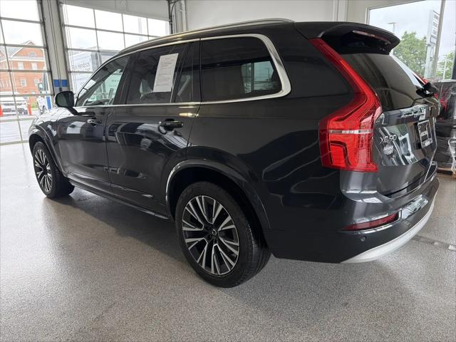 2022 Volvo XC90 T5 Momentum 7 Passenger