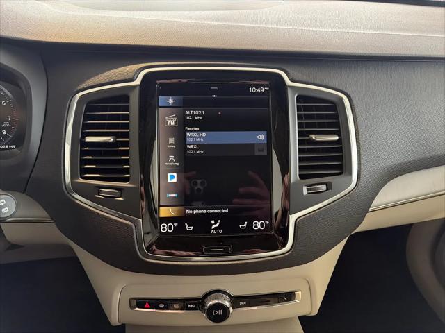 2022 Volvo XC90 T5 Momentum 7 Passenger