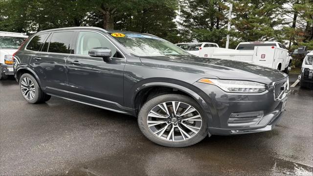 2022 Volvo XC90 T5 Momentum 7 Passenger