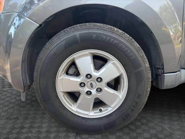 2011 Ford Escape XLS