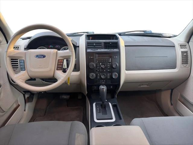 2011 Ford Escape XLS