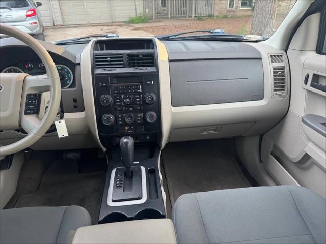 2011 Ford Escape XLS
