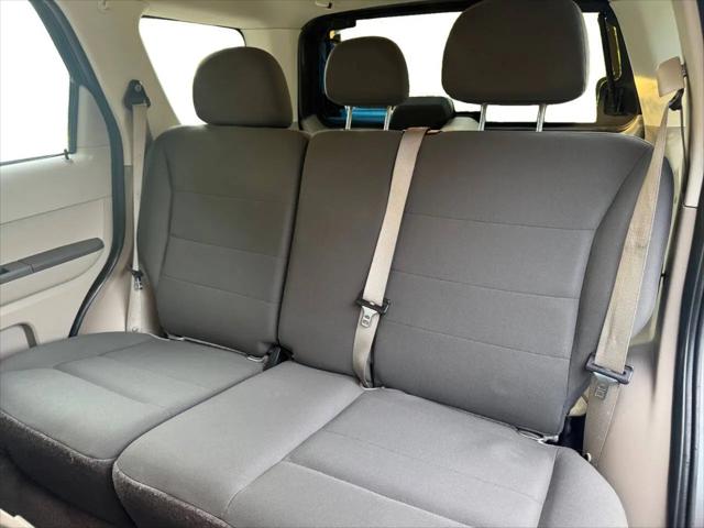 2011 Ford Escape XLS