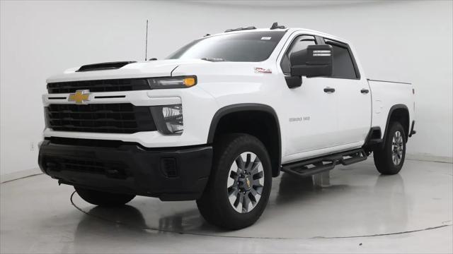 2024 Chevrolet Silverado 2500HD 4WD Crew Cab Standard Bed Custom