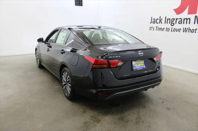 2026 Nissan Altima SV FWD