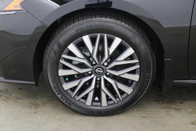 2026 Nissan Altima SV FWD
