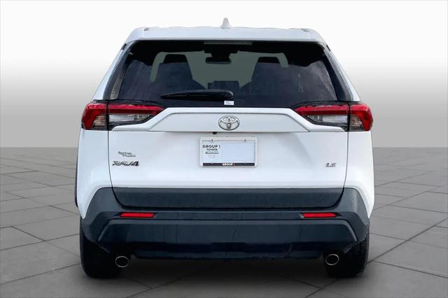2023 Toyota RAV4 LE