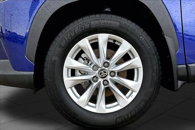 2025 Toyota Corolla Cross LE