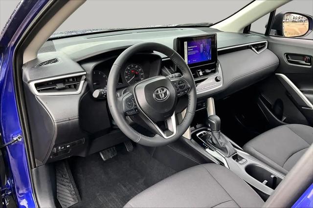 2025 Toyota Corolla Cross LE