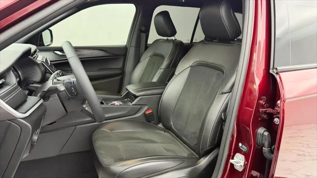 2025 Jeep Grand Cherokee Altitude X 4x4