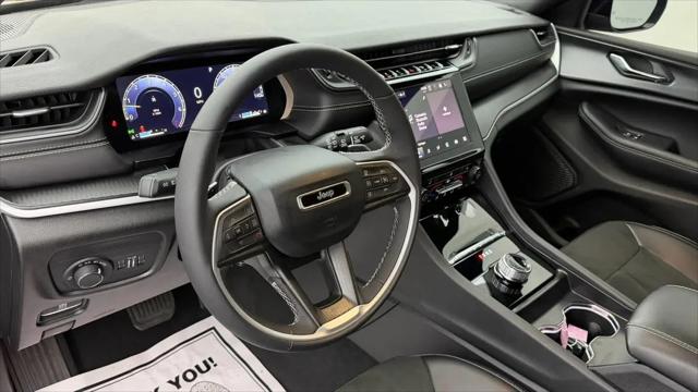 2025 Jeep Grand Cherokee Altitude X 4x4