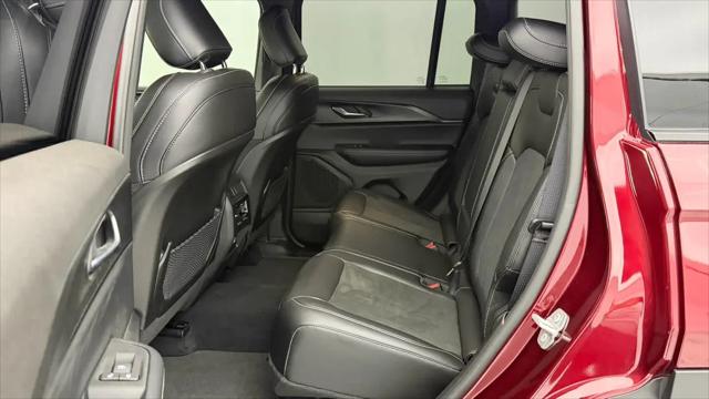 2025 Jeep Grand Cherokee Altitude X 4x4
