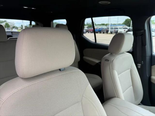 2023 Chevrolet Traverse AWD LS