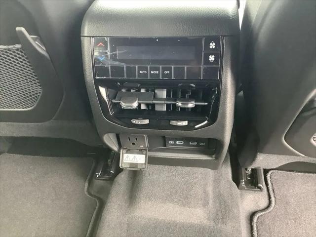 2026 Jeep Grand Cherokee L Altitude 4x4
