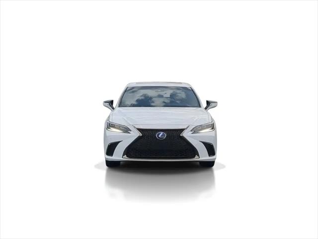 2022 Lexus ES 300h F SPORT