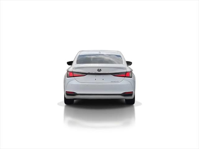 2022 Lexus ES 300h F SPORT