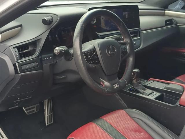 2022 Lexus ES 300h F SPORT