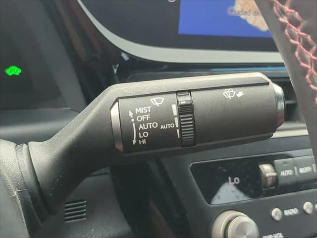2022 Lexus ES 300h F SPORT