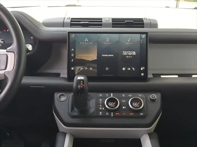 2025 Land Rover Defender 110 P400 S