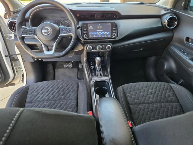 2023 Nissan Kicks SV Xtronic CVT