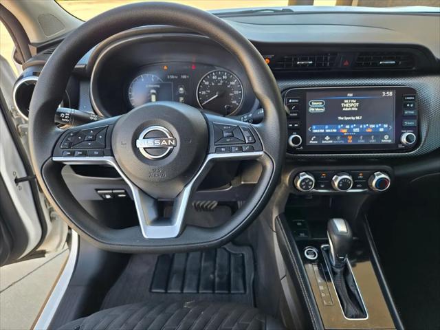 2023 Nissan Kicks SV Xtronic CVT