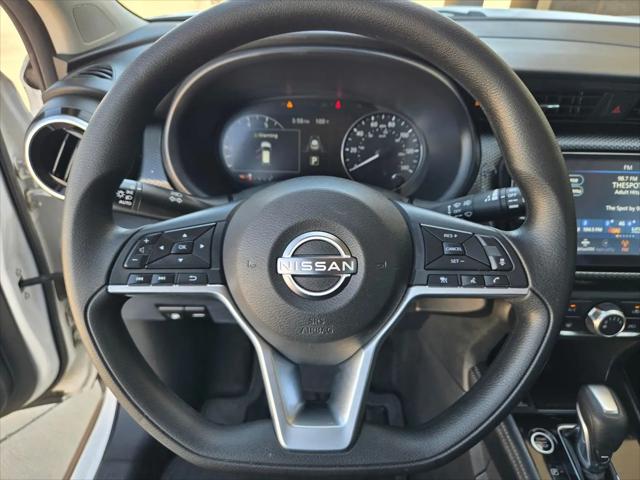 2023 Nissan Kicks SV Xtronic CVT