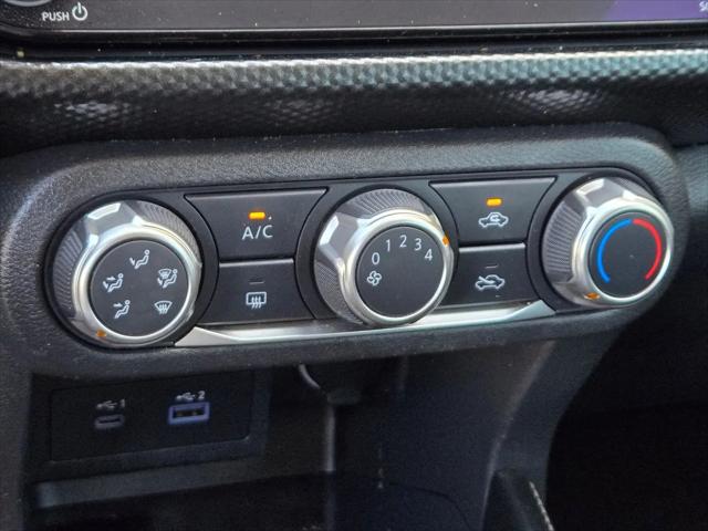 2023 Nissan Kicks SV Xtronic CVT