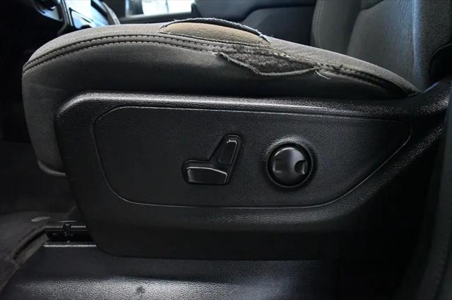2023 Ram 1500 Big Horn Crew Cab 4x4 5'7" Box