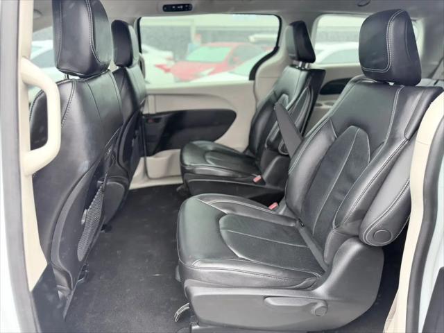 2023 Chrysler Pacifica Hybrid Touring L