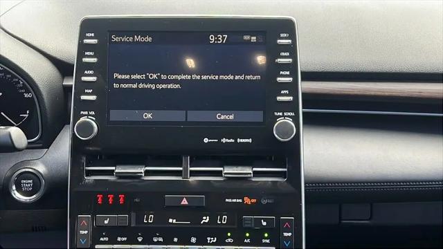 2022 Toyota Avalon XLE