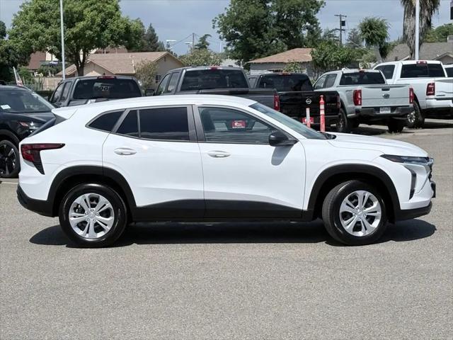2025 Chevrolet Trax FWD LS