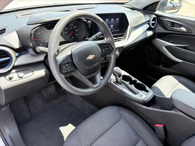 2025 Chevrolet Trax FWD LS