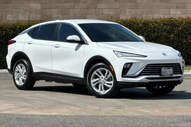 2025 Buick NV Preferred FWD